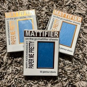 NWT Mary Kate and Ashley beauty blotters